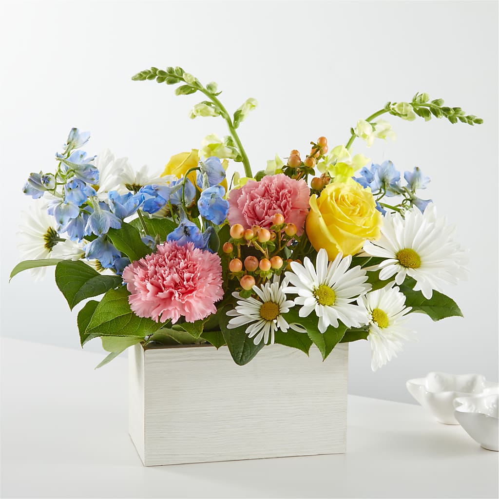 Sun Salutation Box Bouquet – Batavia Stage Coach Florist, Batavia NY