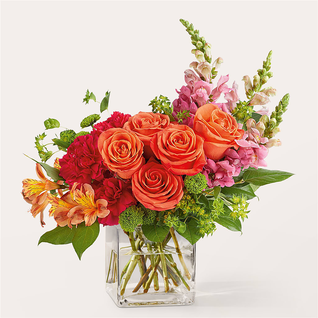 Cosmopolitan Bouquet – Batavia Stage Coach Florist, Batavia NY