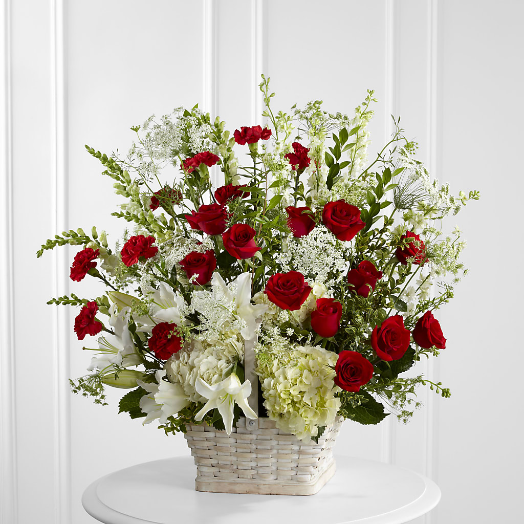 In Loving Memory Arrangement – Batavia Stage Coach Florist, Batavia NY