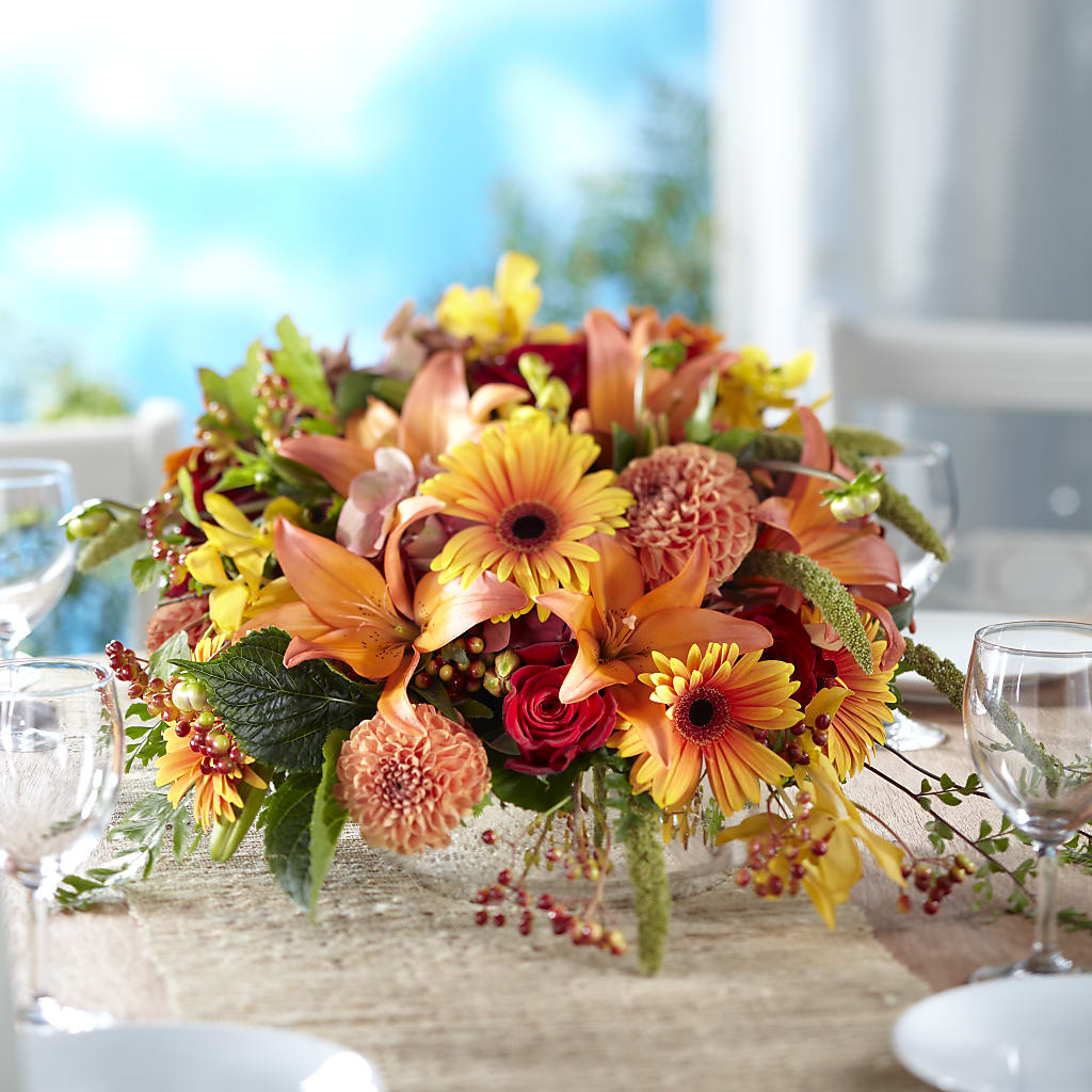 One and Only Centerpiece – Batavia Stage Coach Florist, Batavia NY