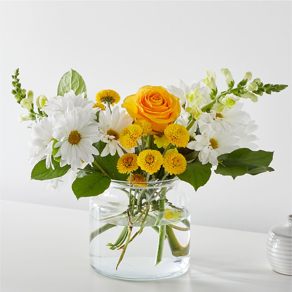 Sun Salutation Bouquet –  Batavia Stage Coach Florist, Batavia NY
