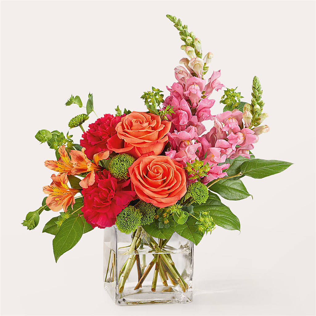 Cosmopolitan Bouquet –  Batavia Stage Coach Florist, Batavia NY