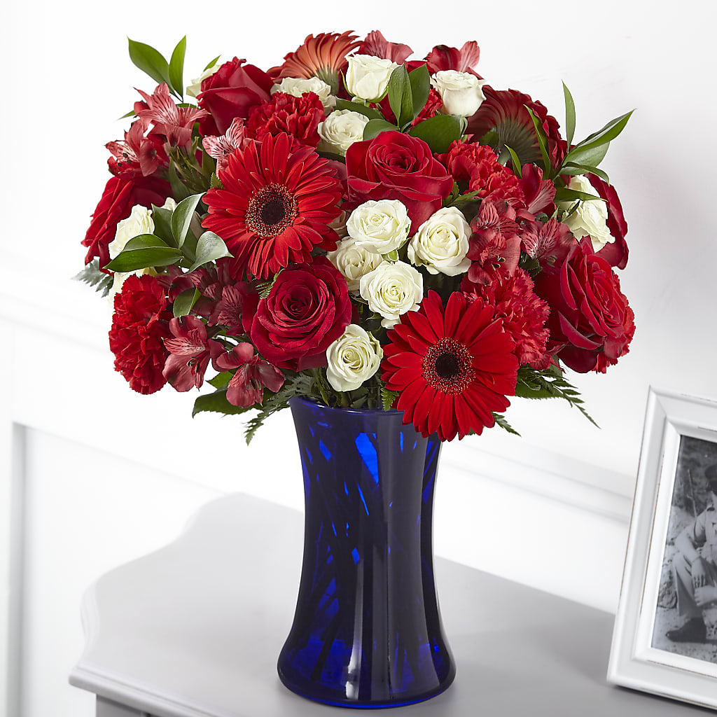 Hearts Embrace Bouquet –  Batavia Stage Coach Florist, Batavia NY