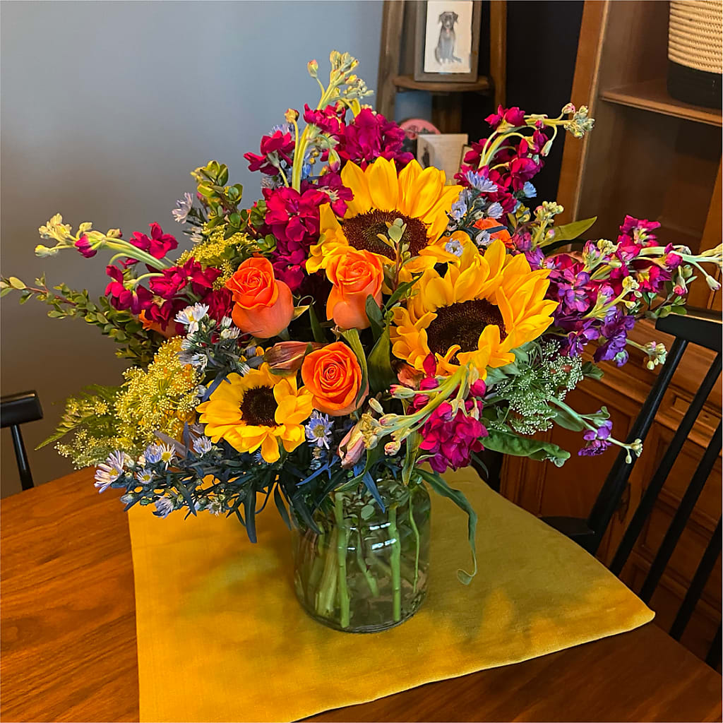Rays of Life Bouquet –  Batavia Stage Coach Florist, Batavia NY