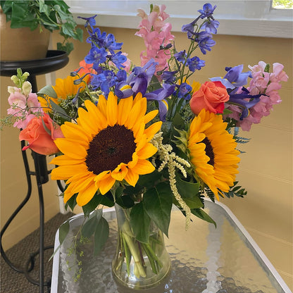 Rays of Life Bouquet –  Batavia Stage Coach Florist, Batavia NY