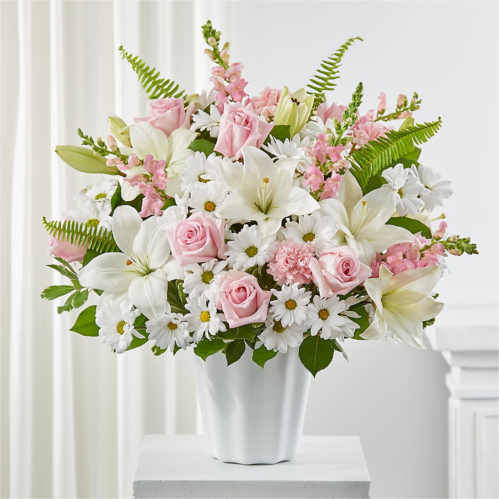 Soft Touch Tabletop Basket –  Batavia Stage Coach Florist, Batavia NY