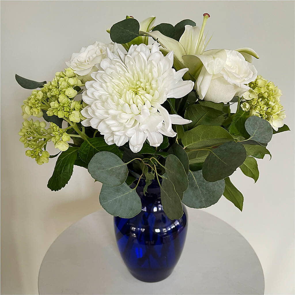 Snowy Dreams Bouquet –  Batavia Stage Coach Florist, Batavia NY