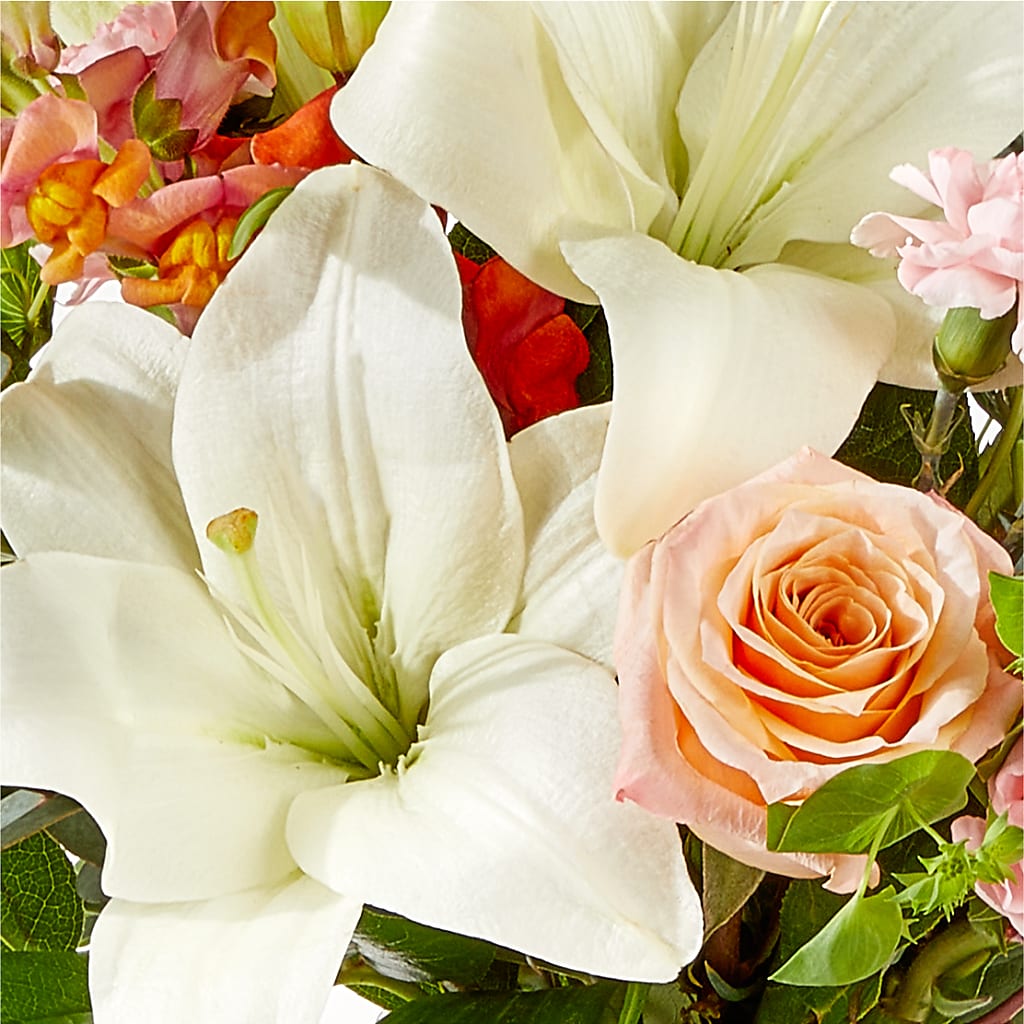 Grapefruit Splash Bouquet –  Batavia Stage Coach Florist, Batavia NY