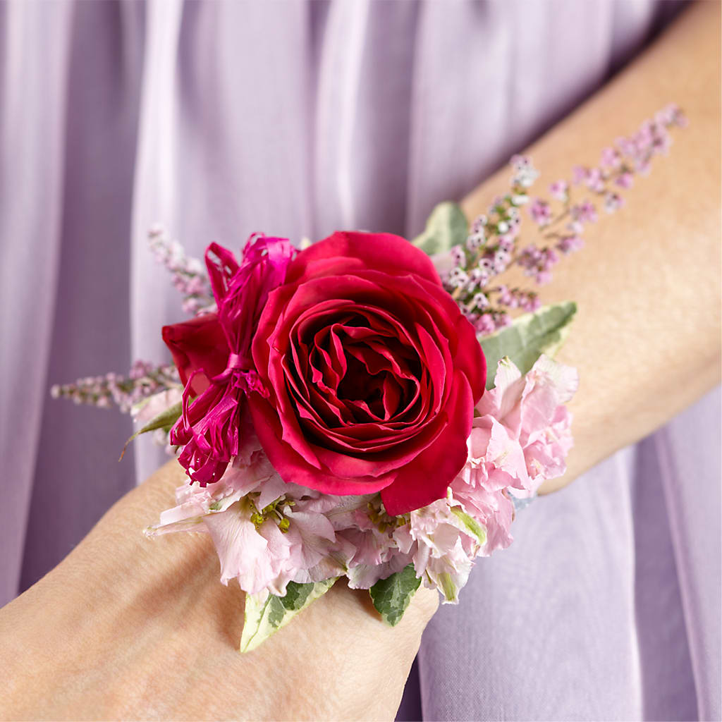 Rose Charm Corsage –  Batavia Stage Coach Florist, Batavia NY